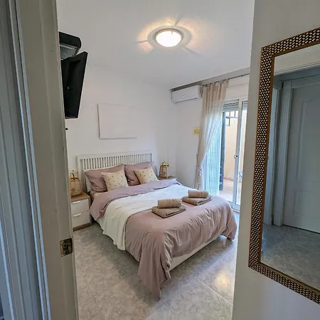 Casa vacanze 2 Bedroom Algorfa Townhouse With Pool