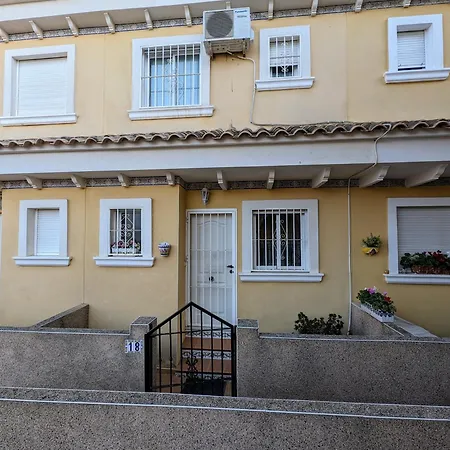 2 Bedroom Algorfa Townhouse With Pool *