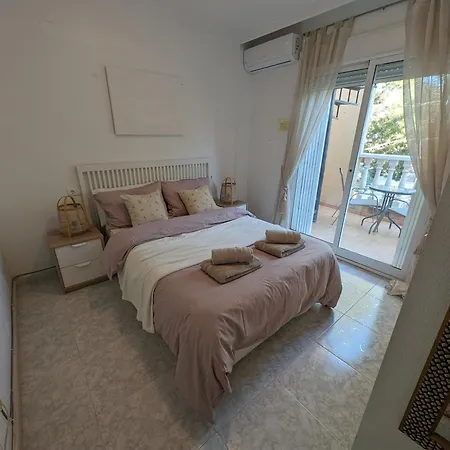 2 Bedroom Algorfa Townhouse With Pool *